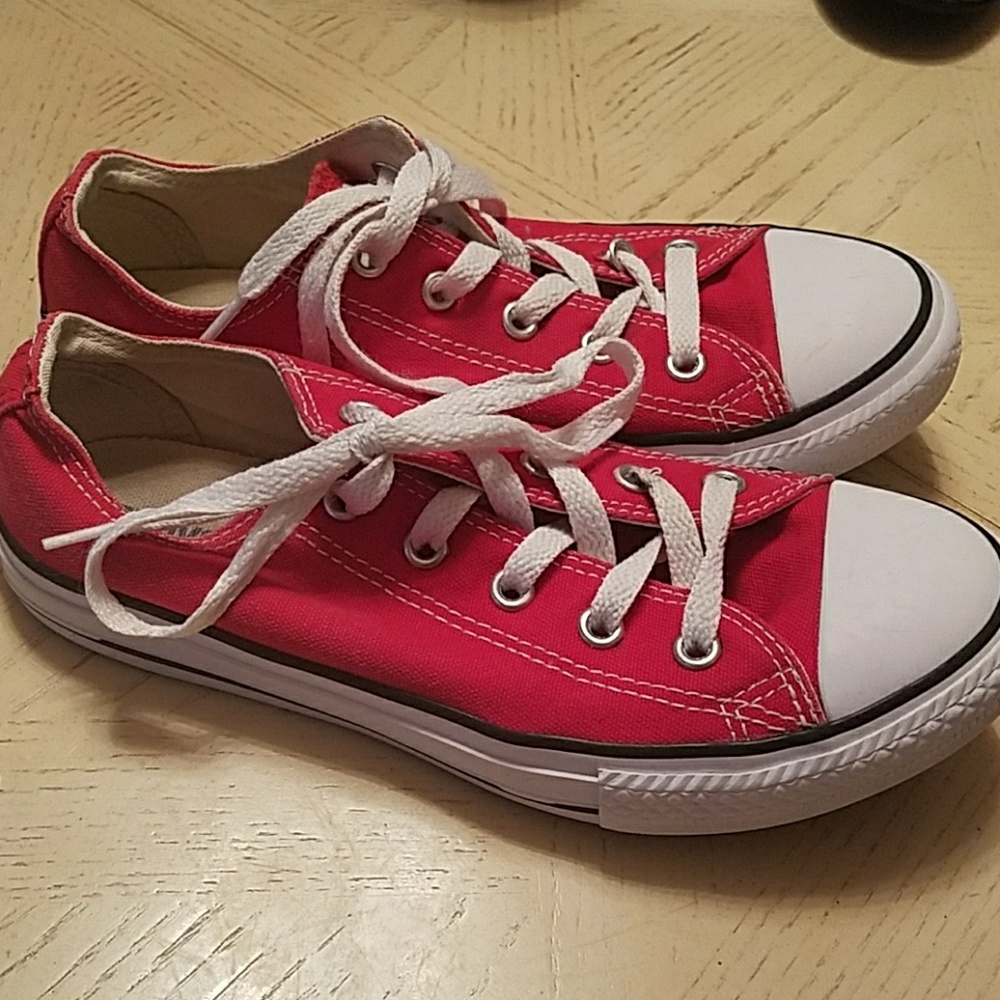 Converse red shoes